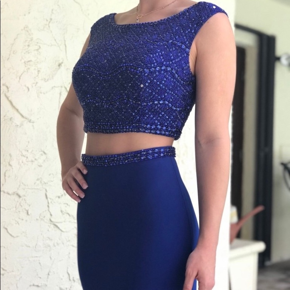 Blue Sherri Hill prom dress. Two piece SIZE 2 - Picture 4 of 4